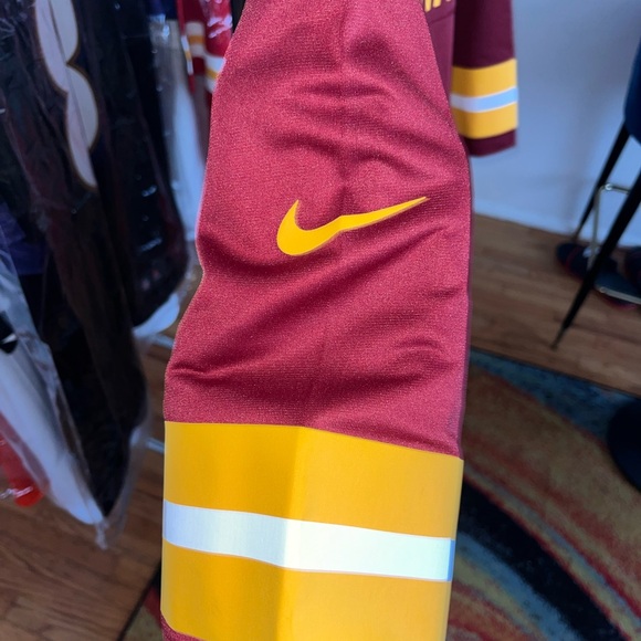 Washington Commanders Jersey - Picture 5 of 5